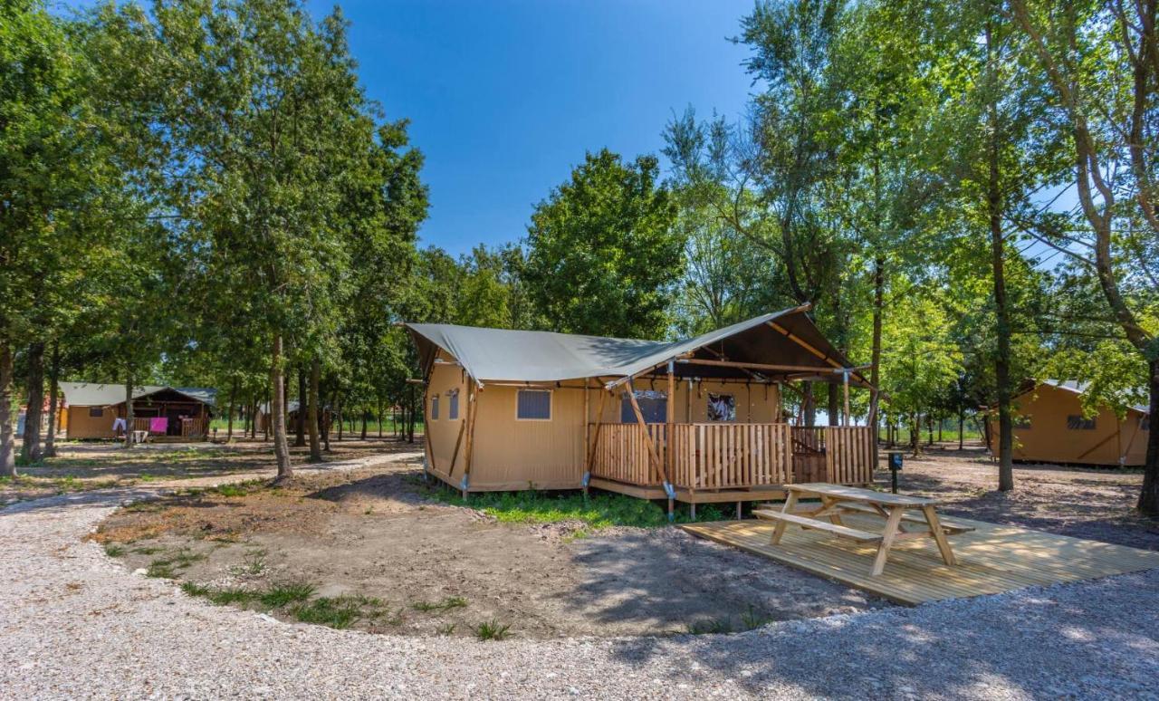 Agriturismo Tenuta Regina - Glamping luxury lodges&apartments Palazzolo dello Stella Esterno foto